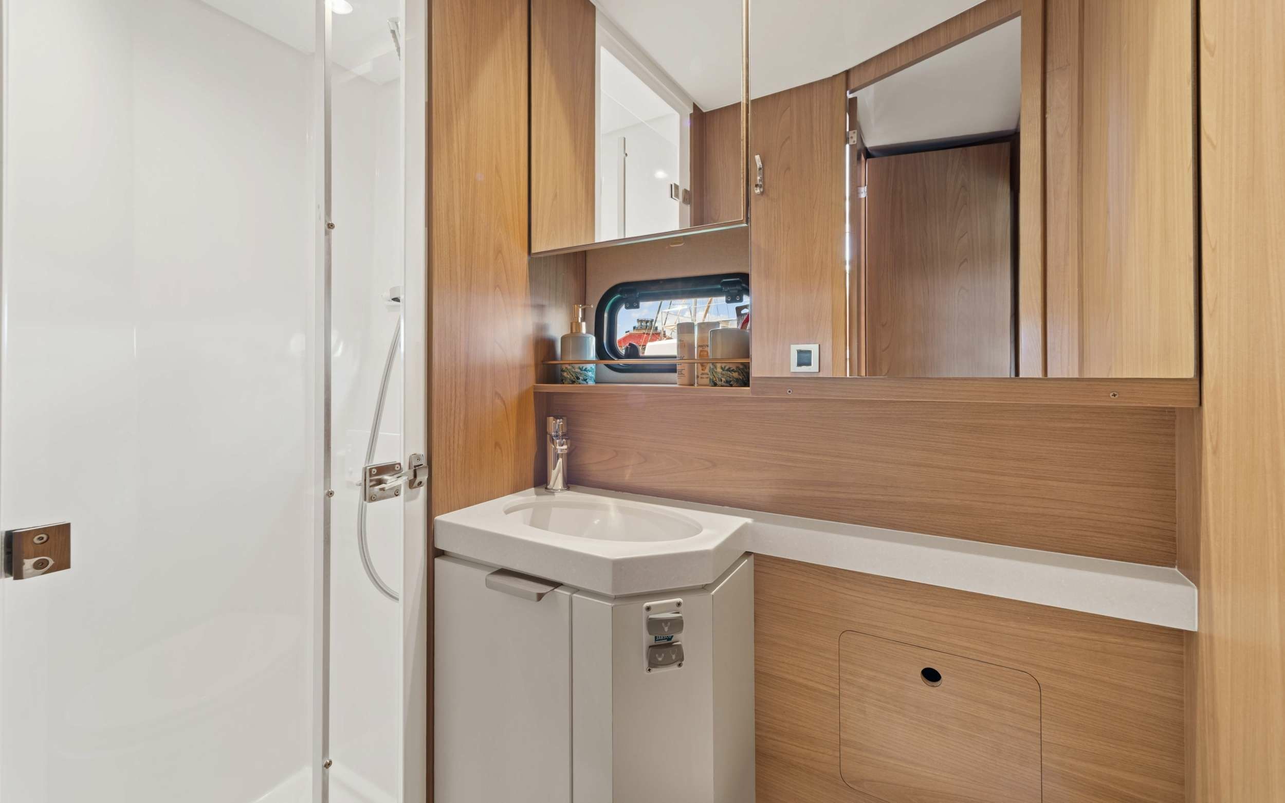 Bali 5.4 | Chillin' Hut