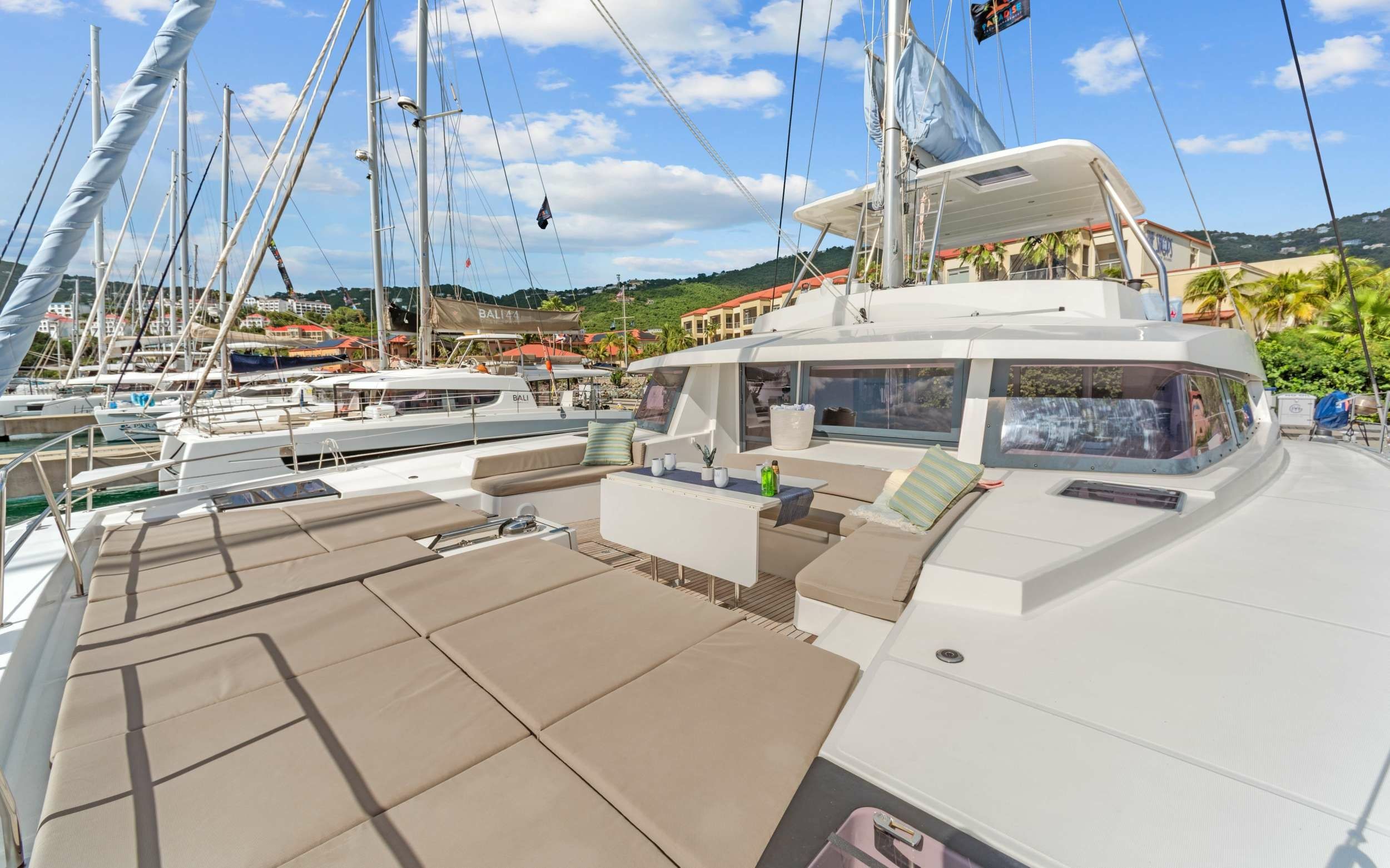 Bali 5.4 | Chillin' Hut