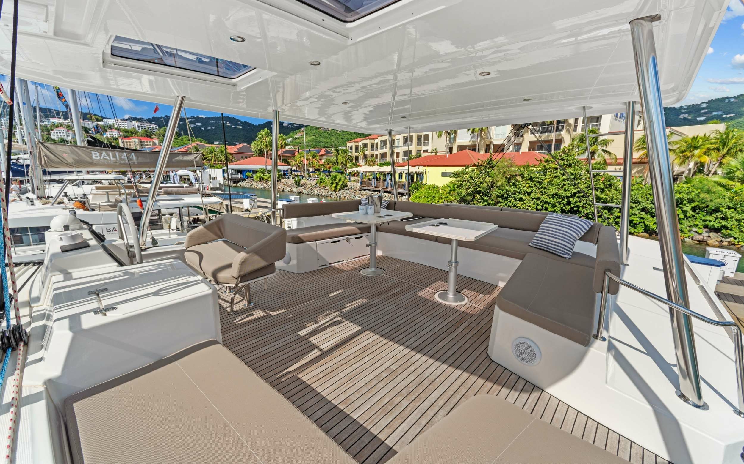 Bali 5.4 | Chillin' Hut