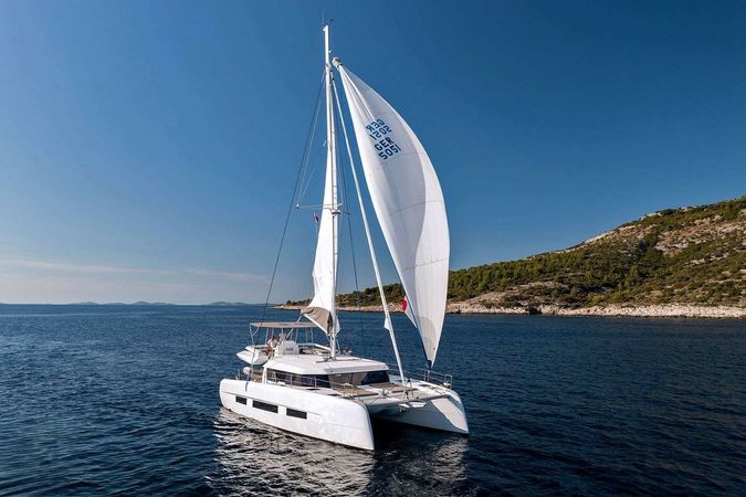 Dufour 48 | Walk'n on Sunshine