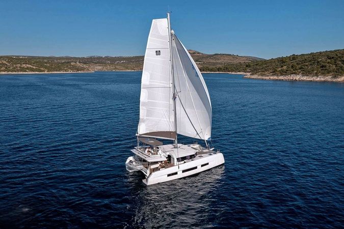 Dufour 48 | Walk'n on Sunshine
