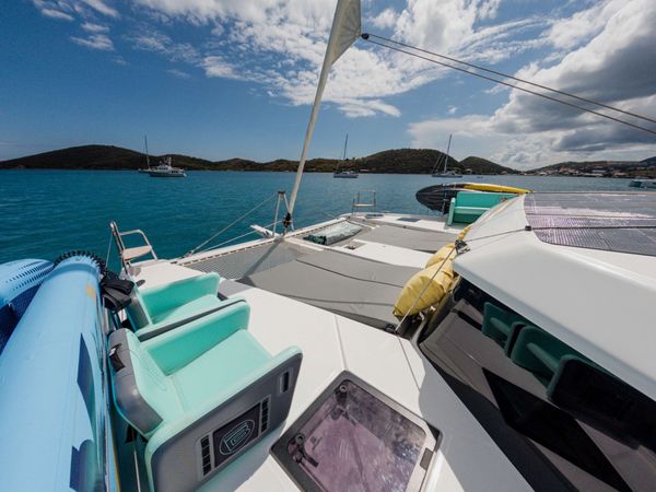Dufour 48 | Walk'n on Sunshine