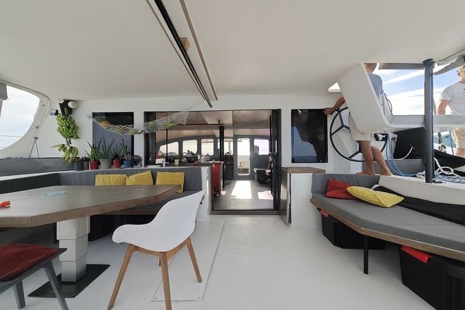 O Yachts Class 6 | One Cat