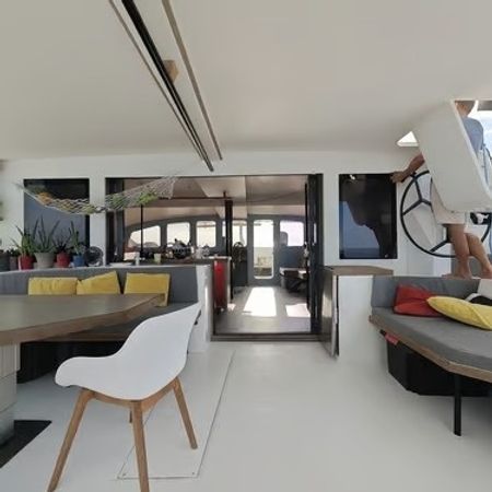 O Yachts Class 6 | One Cat