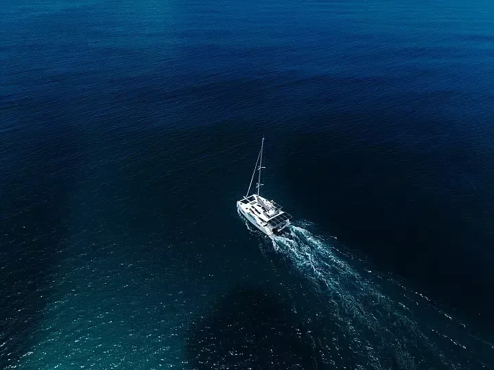 Lagoon 570 | Charcot