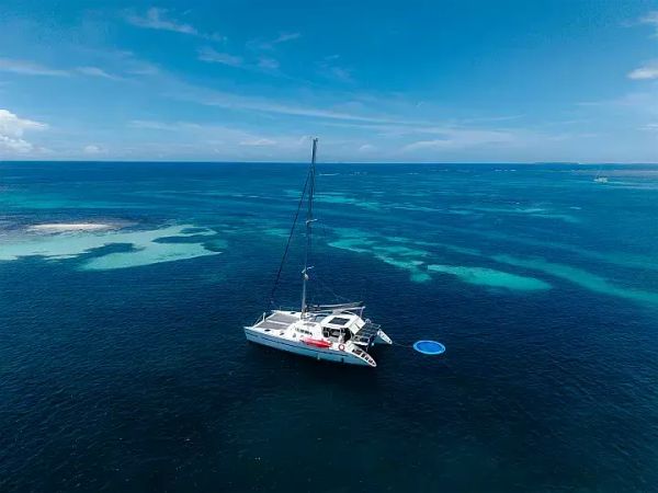 Lagoon 570 | Charcot