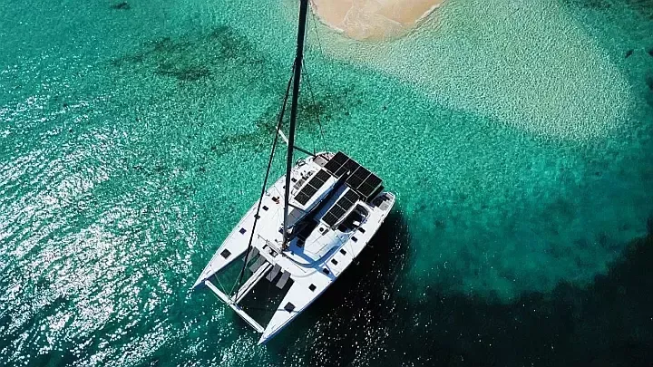 Lagoon 570 | Charcot