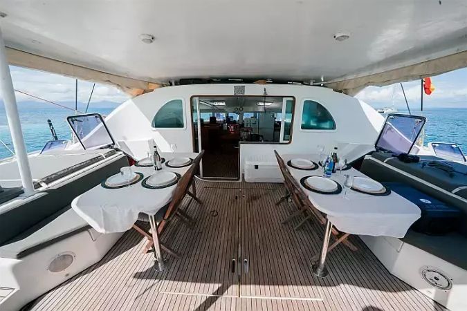 Lagoon 570 | Charcot