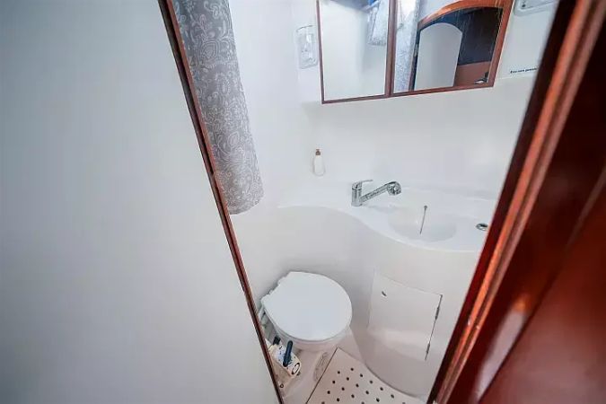 Lagoon 570 | Charcot