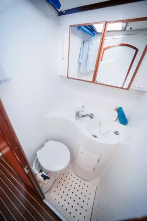 Lagoon 570 | Charcot