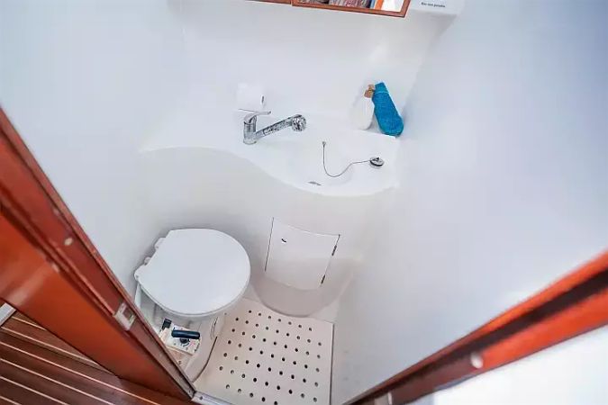 Lagoon 570 | Charcot