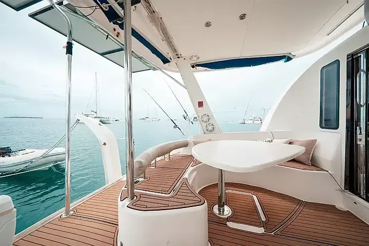 Leopard 40 | One Love