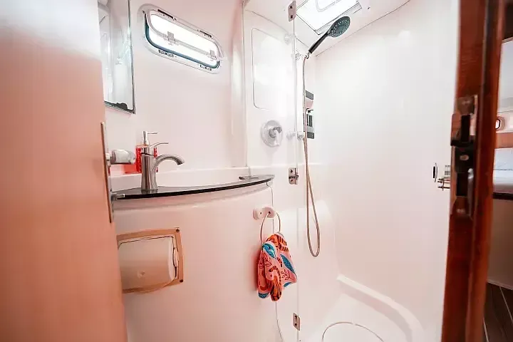 Leopard 40 | One Love