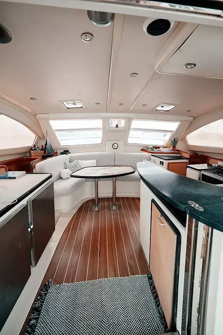 Leopard 40 | One Love