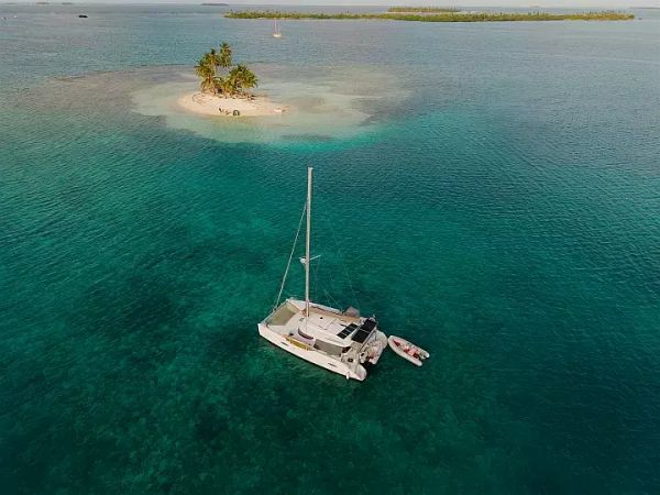 Fountaine Pajot Lipari 41 | Atila