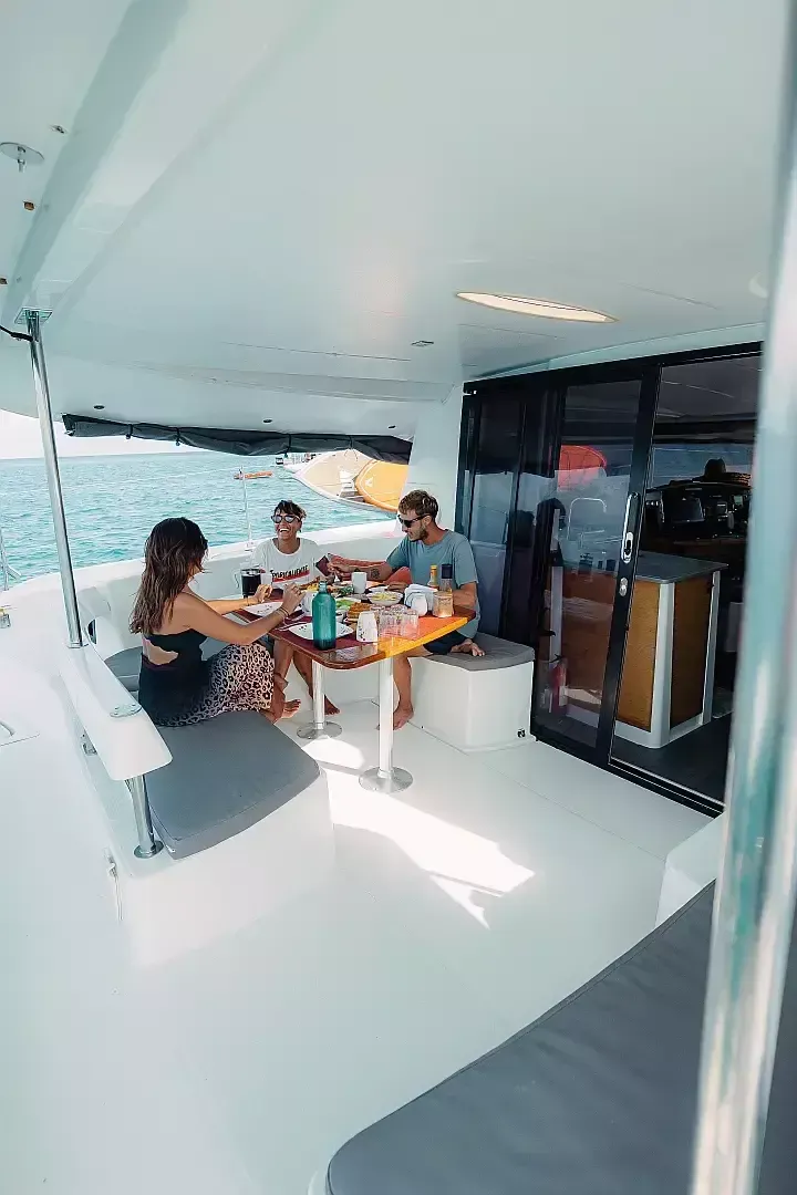 Fountaine Pajot Lipari 41 | Atila