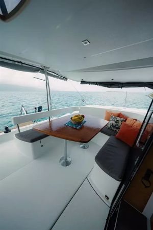 Fountaine Pajot Lipari 41 | Atila