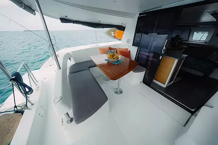 Fountaine Pajot Lipari 41 | Atila