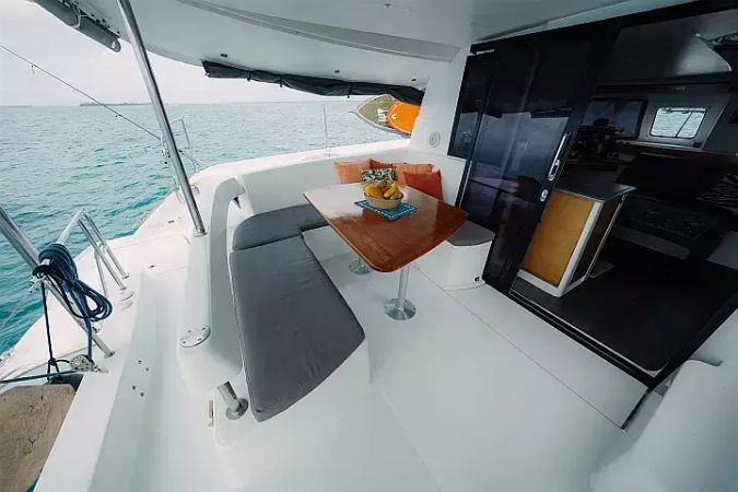 Fountaine Pajot Lipari 41 | Atila