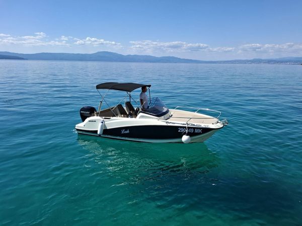 Quicksilver 605 | Leah