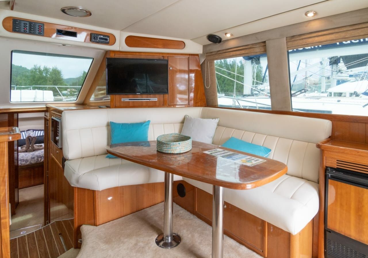 Riviera 48 | Summer Cruise