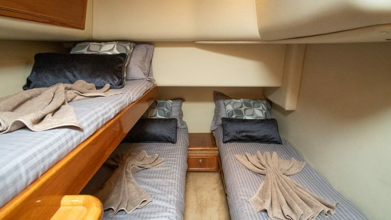 Riviera 48 | Summer Cruise