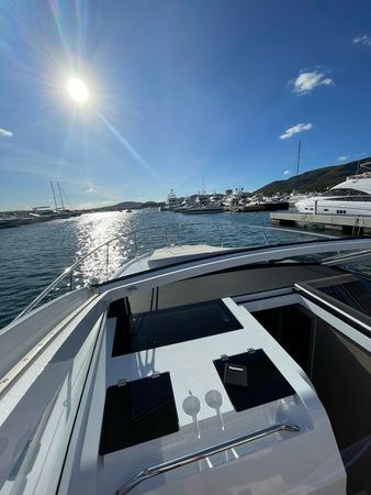 Sealine S335 | Le Chiffre