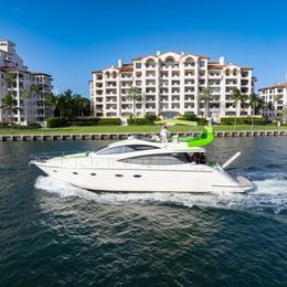 Aicon 67 | Green Hulk