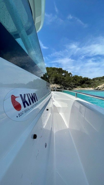 Axopar 37 Sun Top | Mad Max