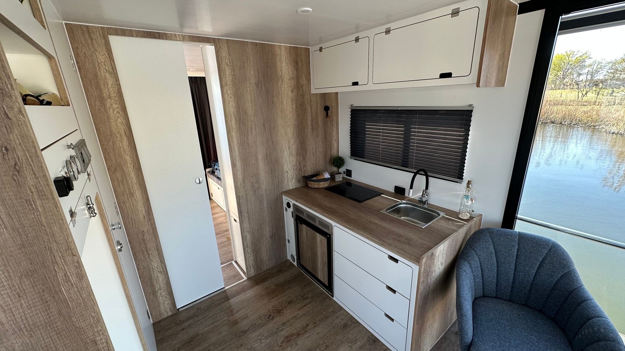 Waterbus S.C. Independent 10 | Kolibri