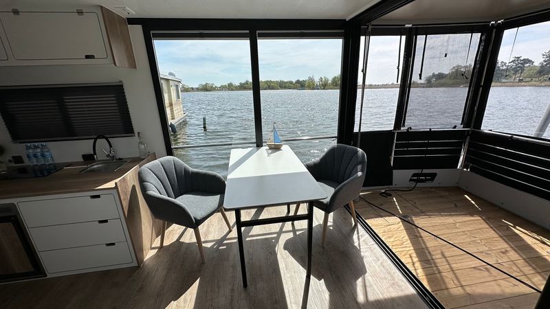 Waterbus S.C. Independent 10 | Kolibri