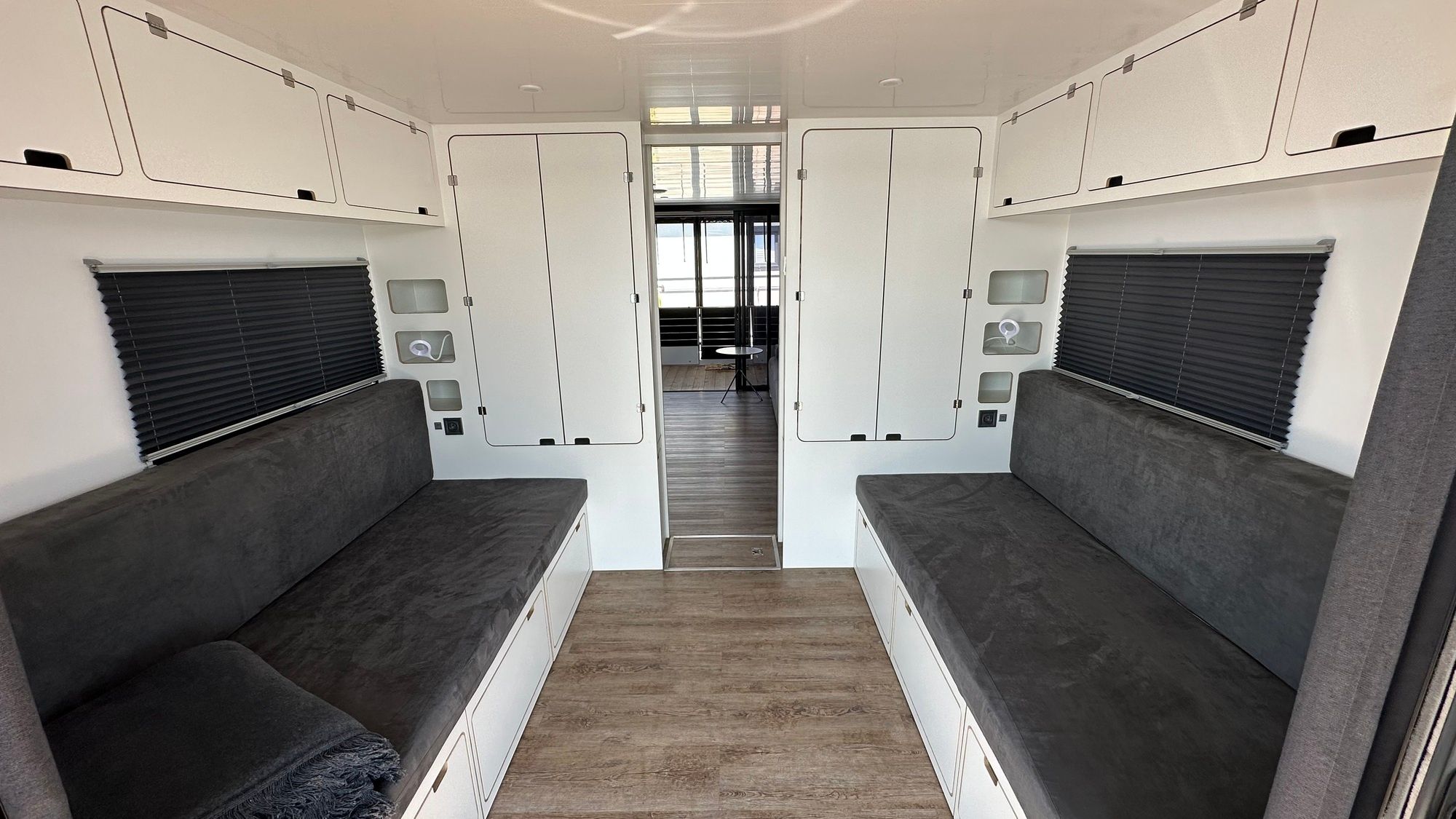 Waterbus S.C. Independent 10 | Kolibri