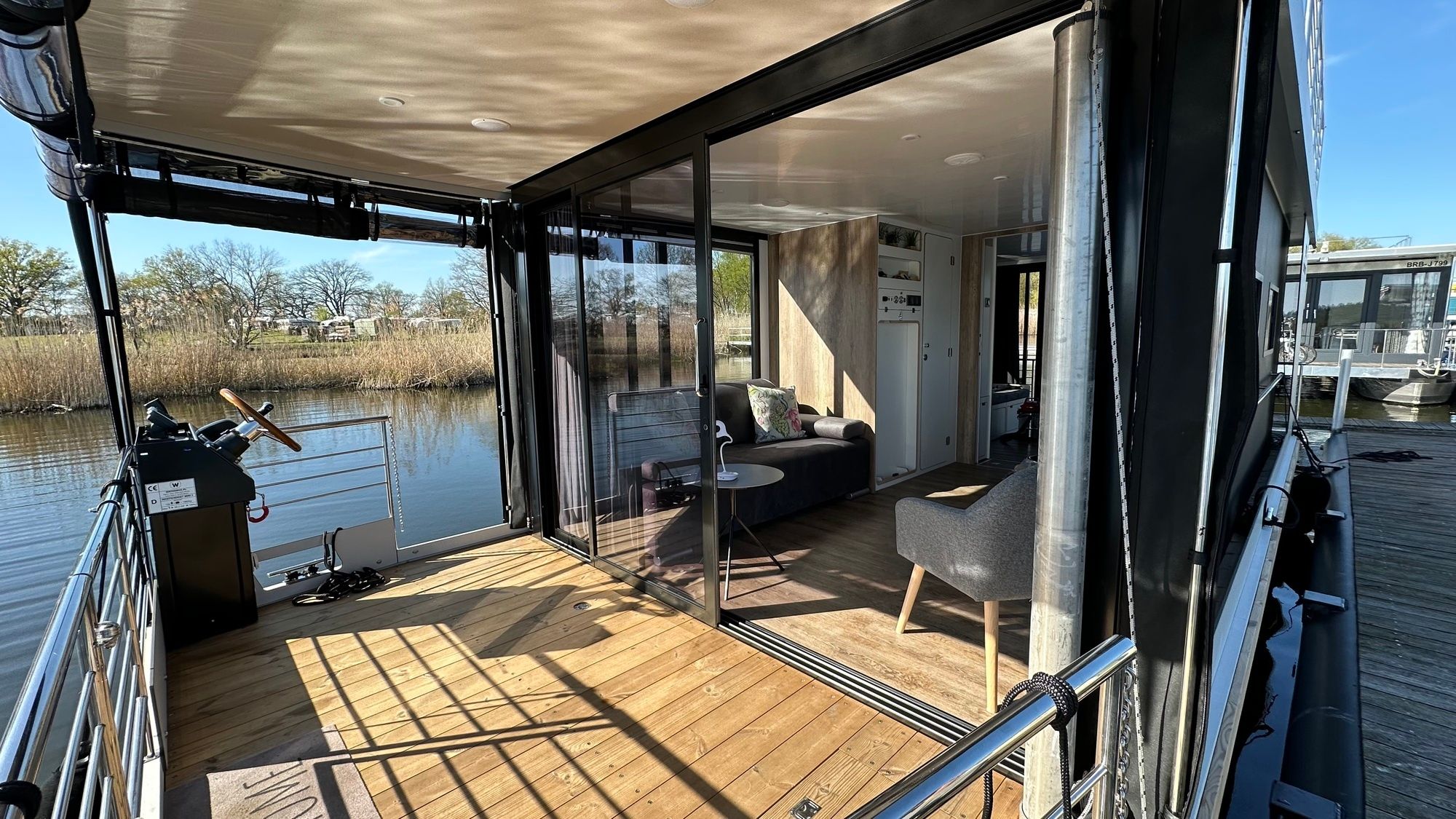 Waterbus S.C. Independent 10 | Kolibri