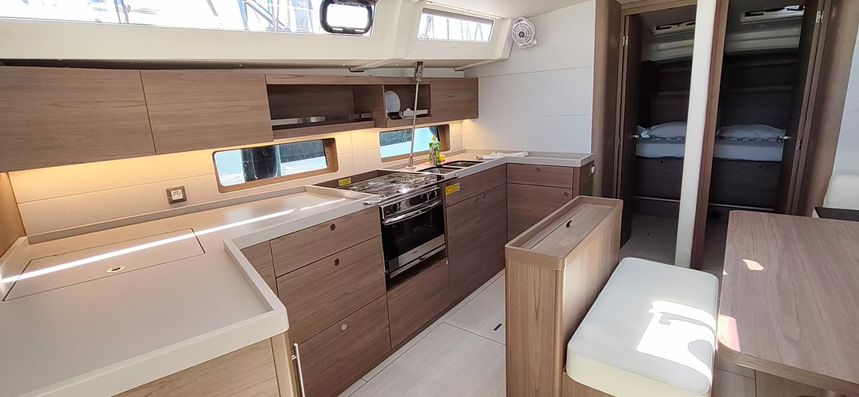 Beneteau Oceanis 47 | Fox One