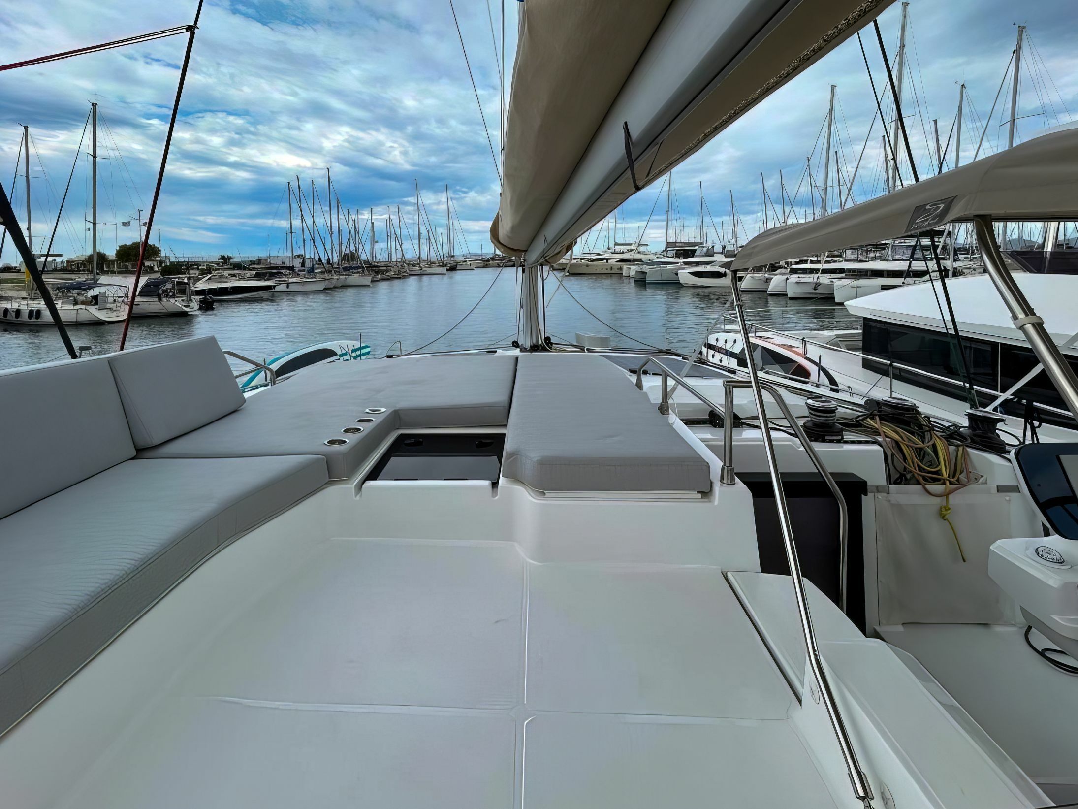 Fountaine Pajot FP44 | Blue Argo