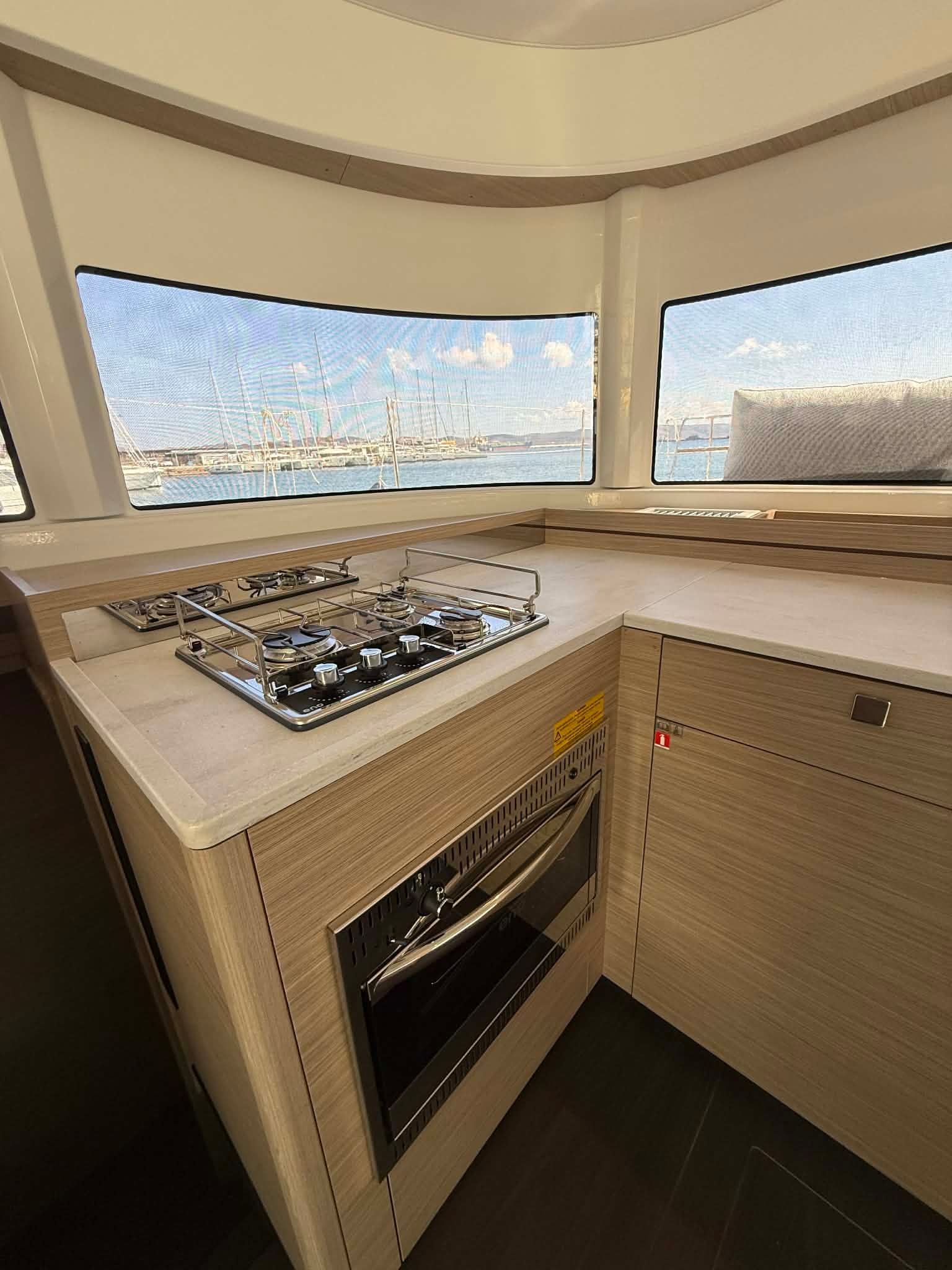 Lagoon 43 | Andromachi