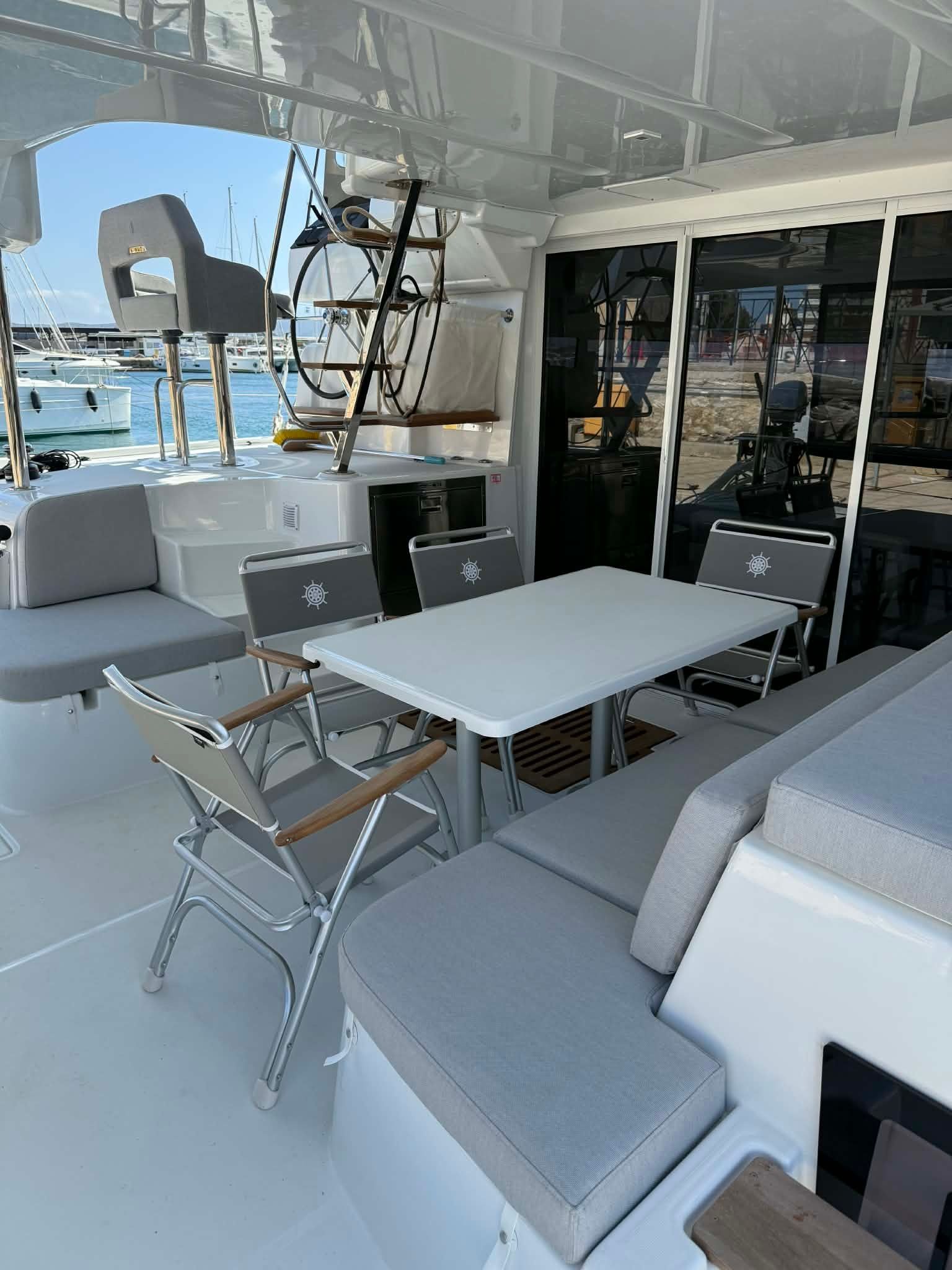 Lagoon 43 | Andromachi