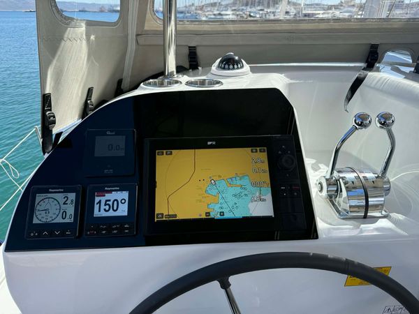 Lagoon 43 | Andromachi