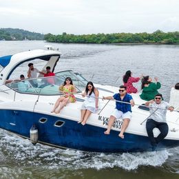 Sea Ray 330 | M. V. Krishvish