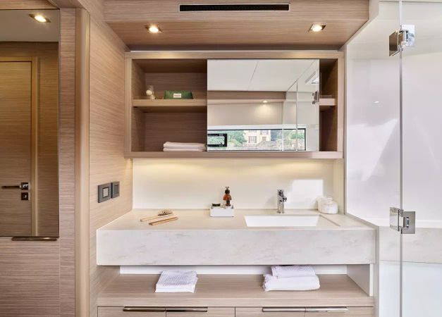 Lagoon 51 | No Surrender