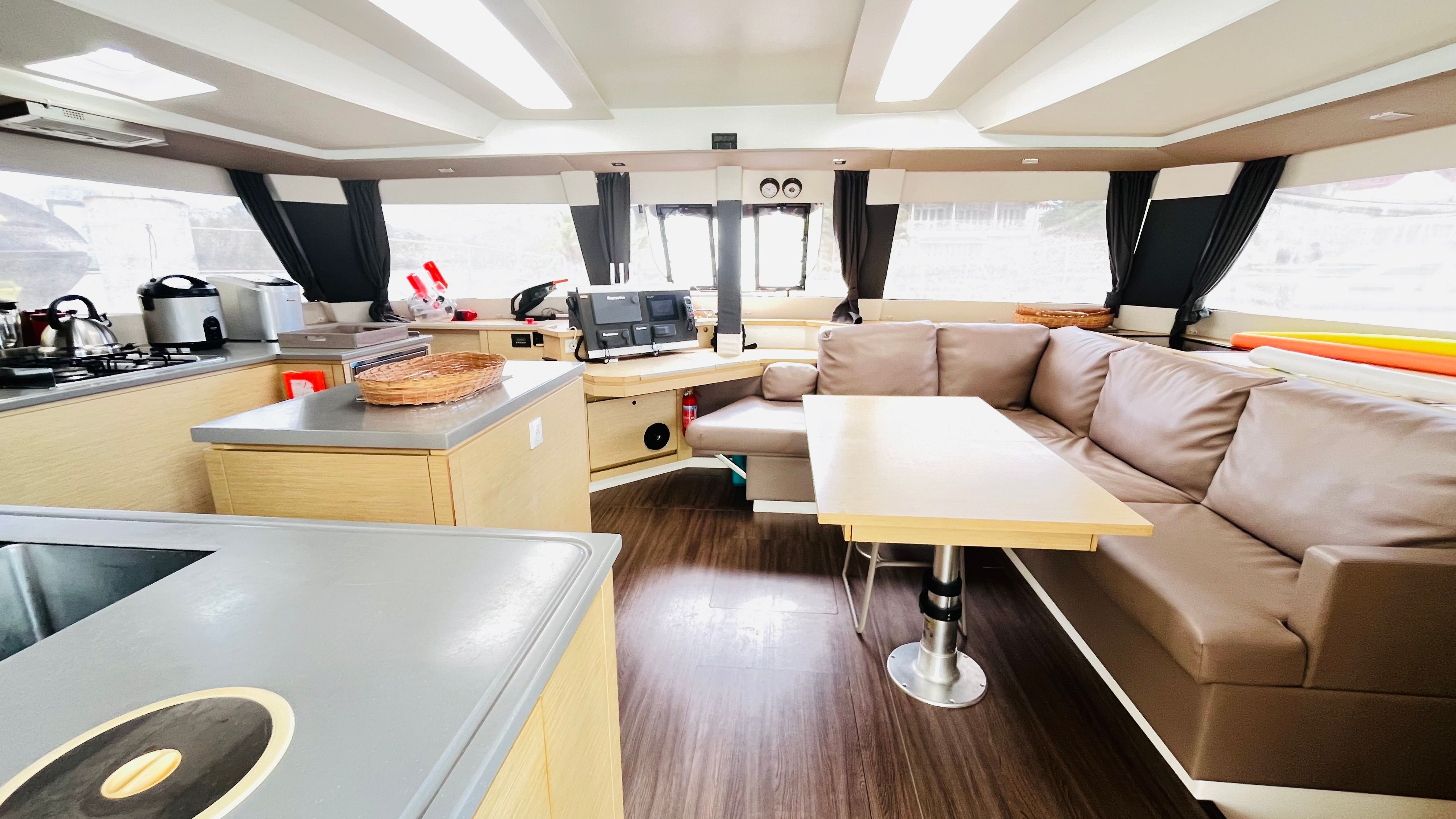Fountaine Pajot Saba 50 | Incognito
