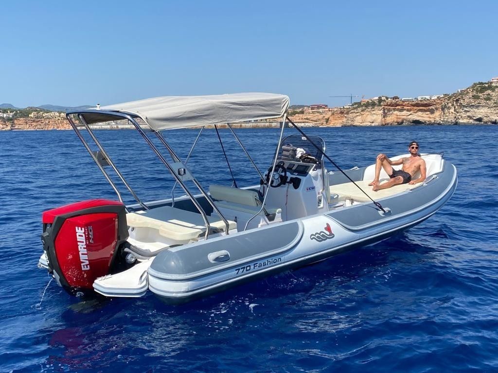 MV Marine 770 | Flash