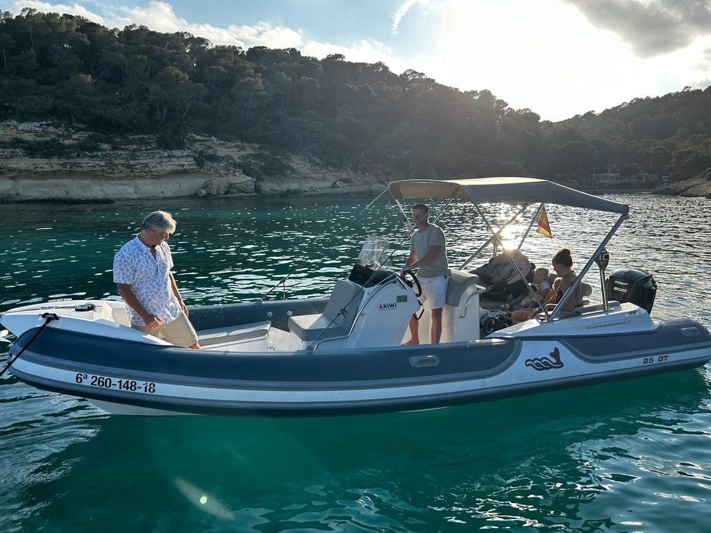 MV Marine 25 | Moby