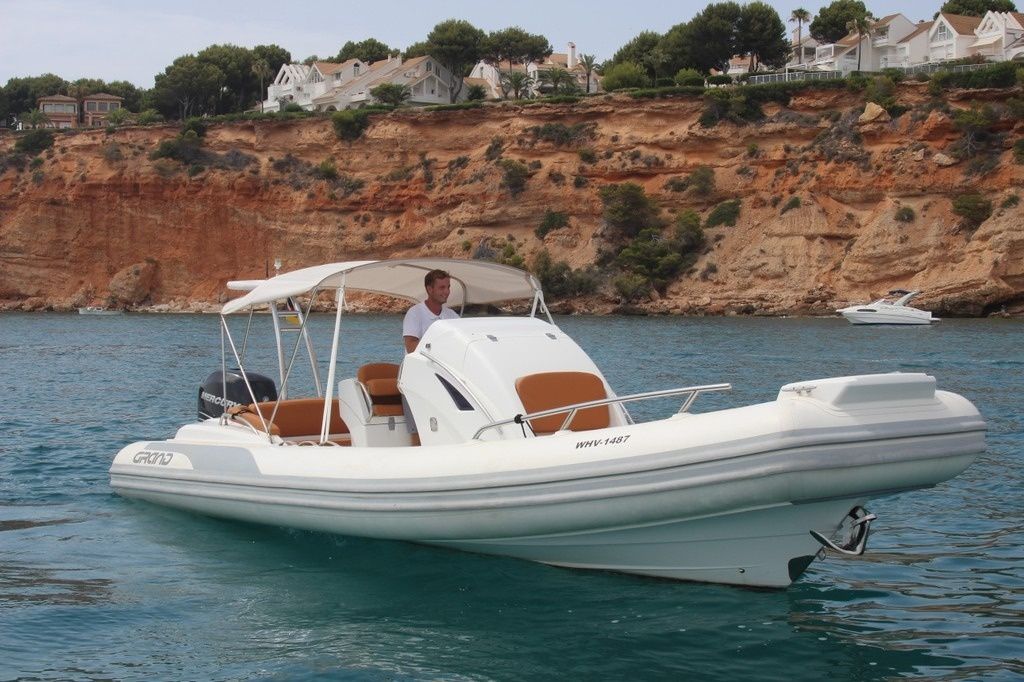 Grand Marine 850 | Rock