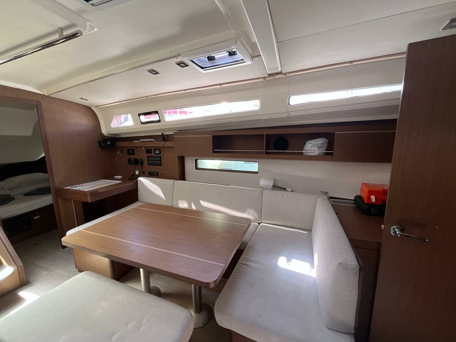 Beneteau Oceanis 40.1 | Bolero