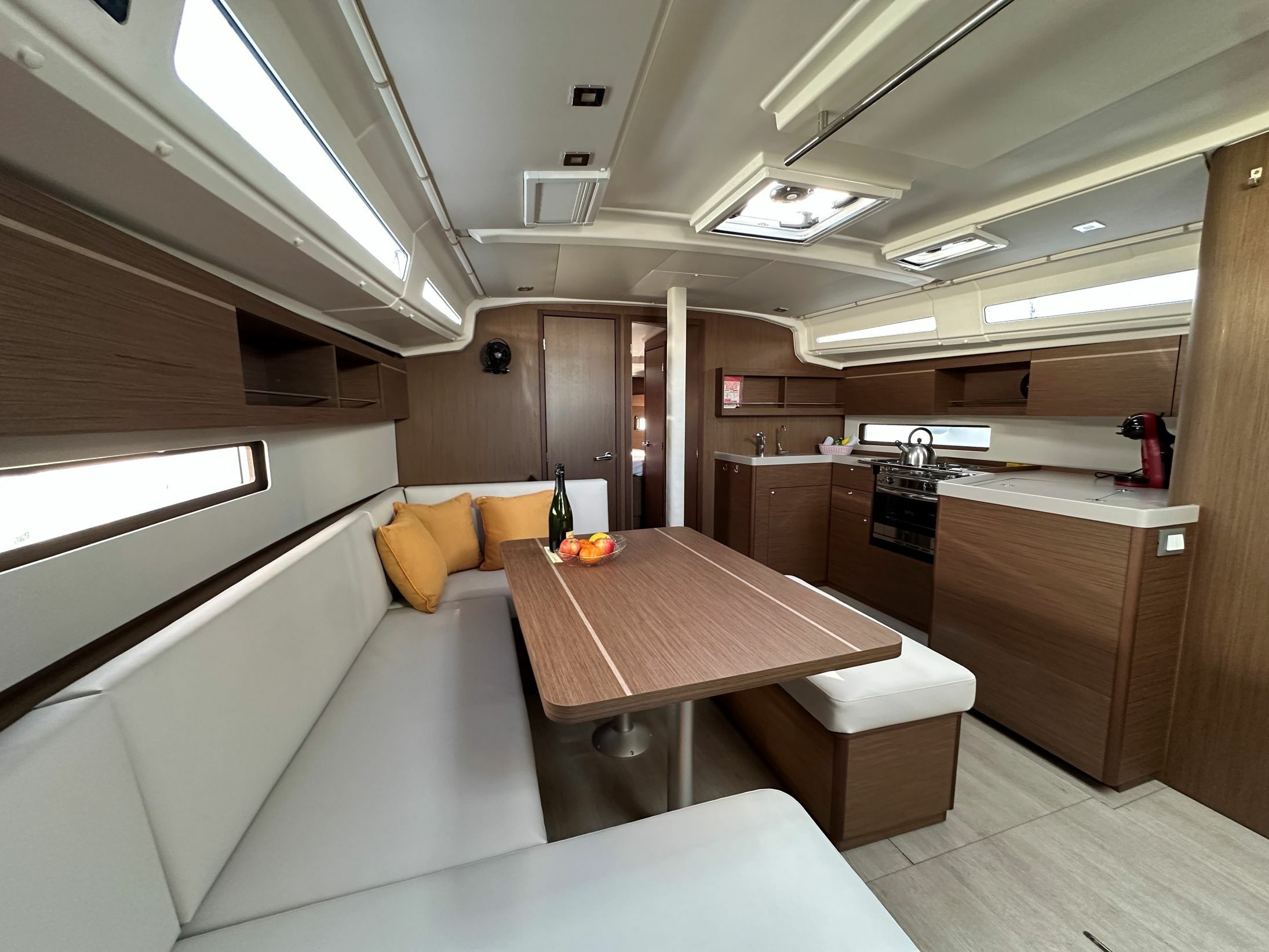 Beneteau Oceanis 40.1 | Namaka Ekolu
