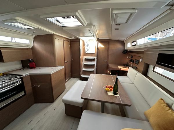 Beneteau Oceanis 40.1 | Namaka Ekolu