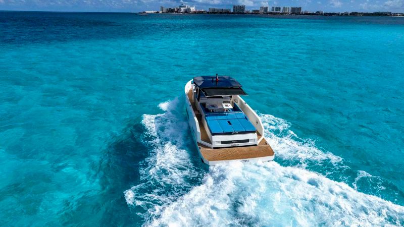 De Antonio D32 | Bluefin