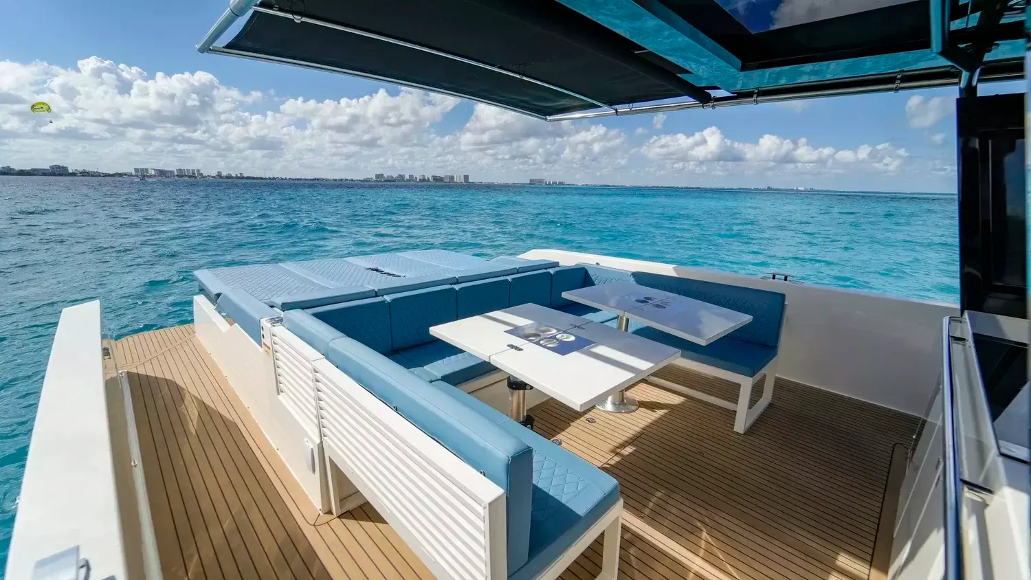 De Antonio D32 | Bluefin