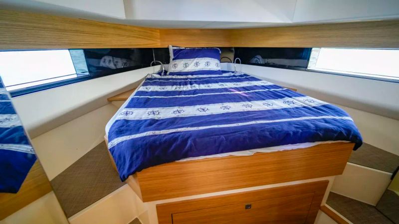 De Antonio D32 | Bluefin